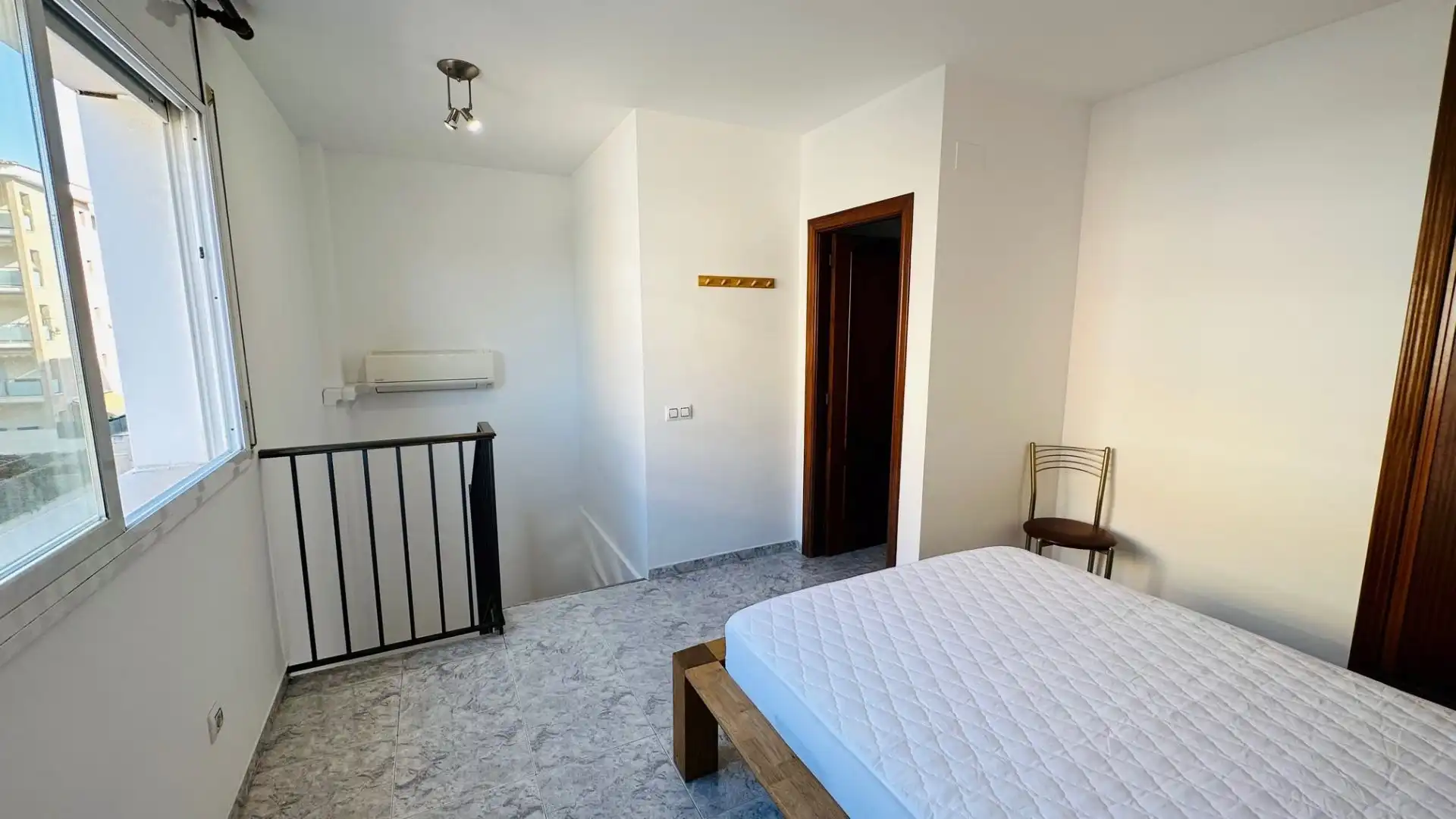 Schlafzimmer von Wohnungen zum Verkauf in Lloret de Mar mit Klimaanlage, Heizung und Terrasse