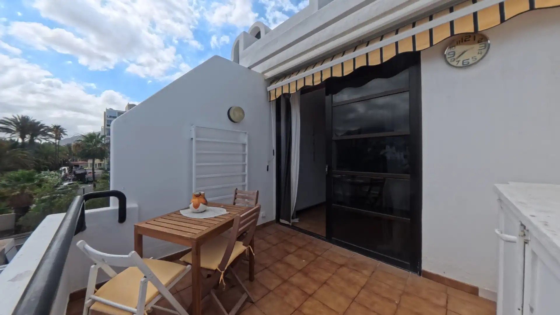 Terrasse von Maisonette zum Verkauf in Arona mit Terrasse, Möbliert und Ofen