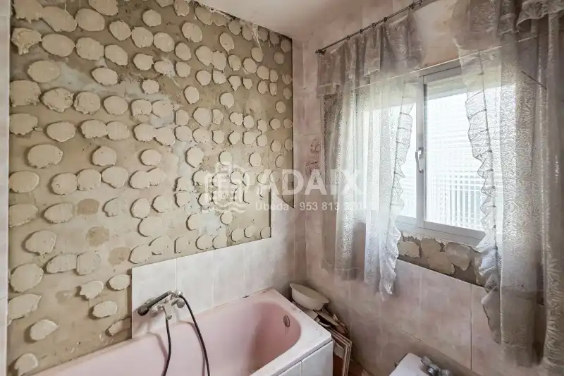 Bedroom of Houses for sale in Úbeda