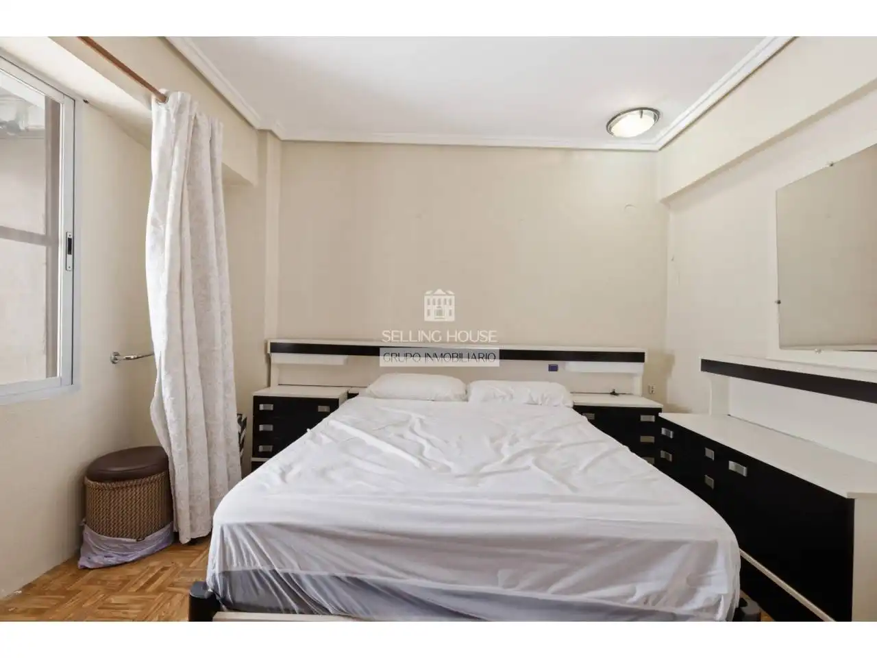 Habitación de Piso en venta en Valencia con Aire acondicionado y Balcón