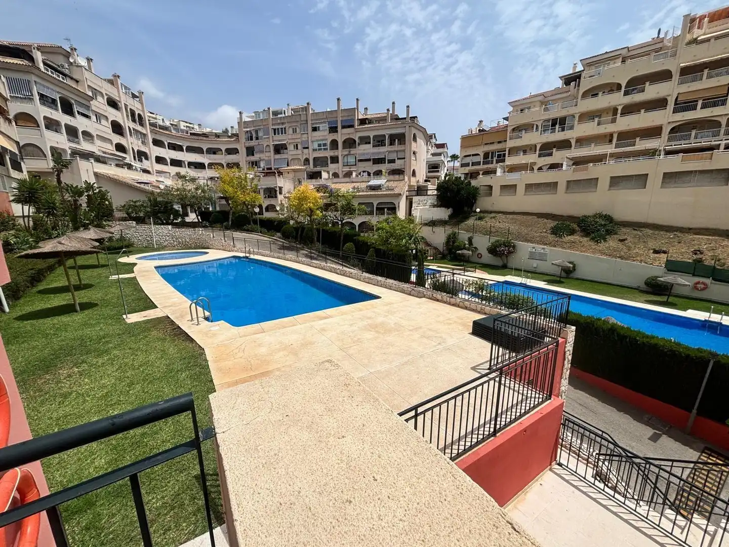 Piscina de Apartamento en venta en Benalmádena con Aire acondicionado, Calefacción y Jardín privado