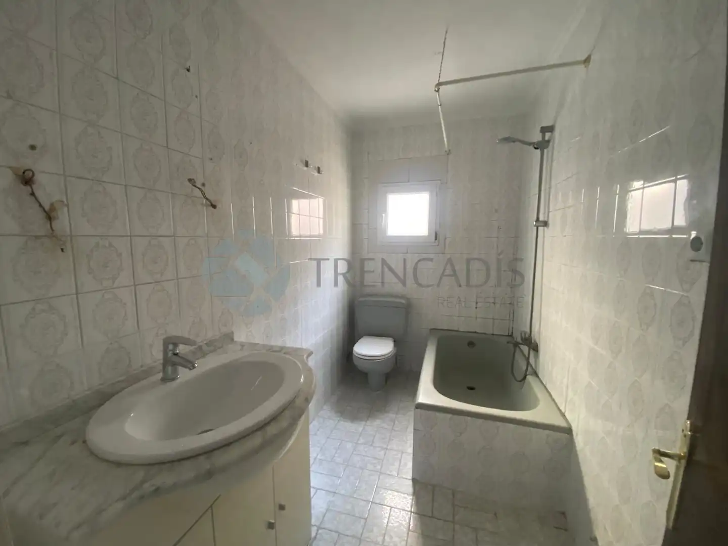 Bathroom of Flat for sale in Centro  