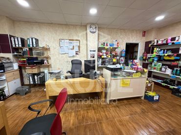 Local comercial en venda a Cruz de Humilladero