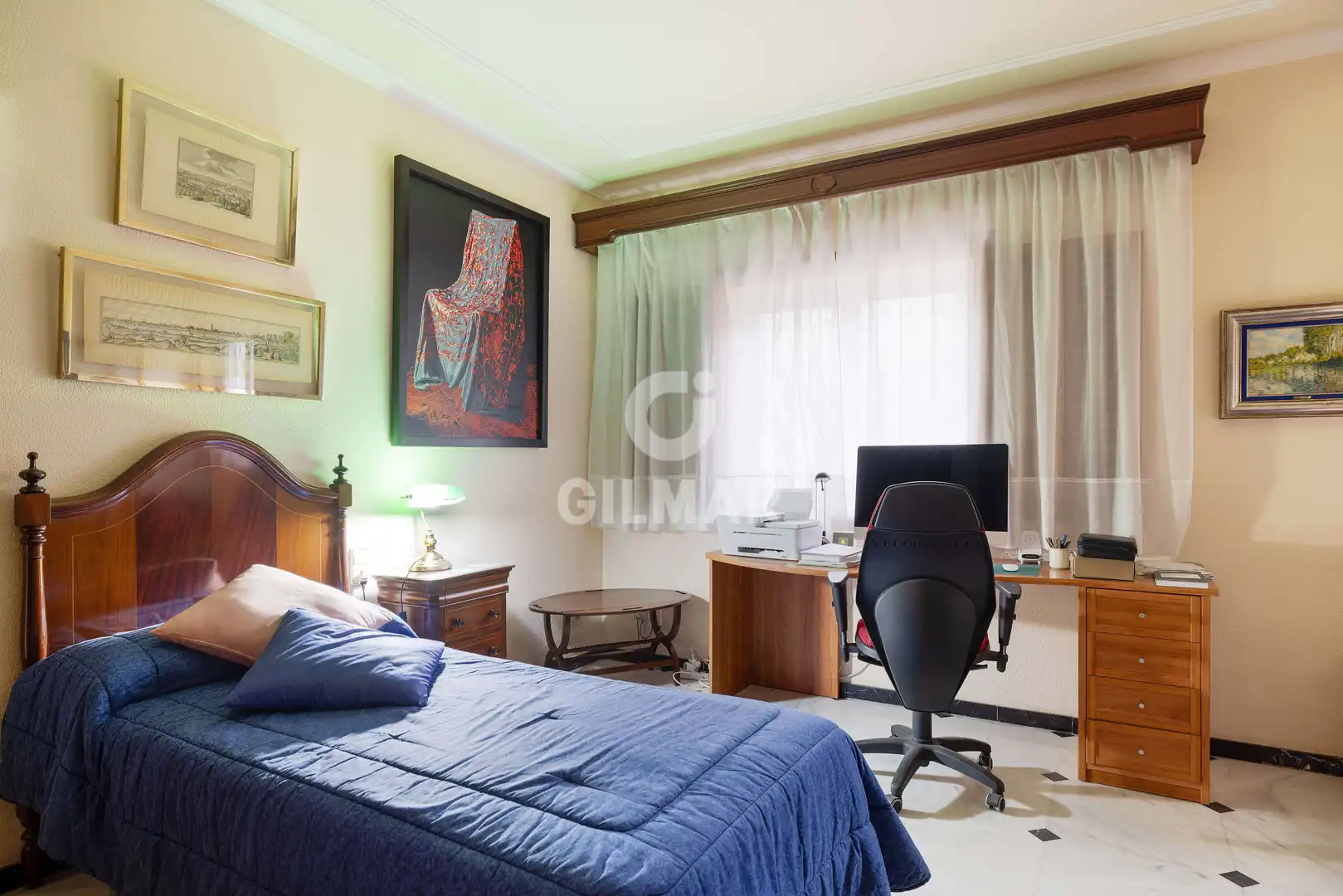 Dormitori de Casa o xalet en venda en Sevilla amb Calefacció i Jardí privat