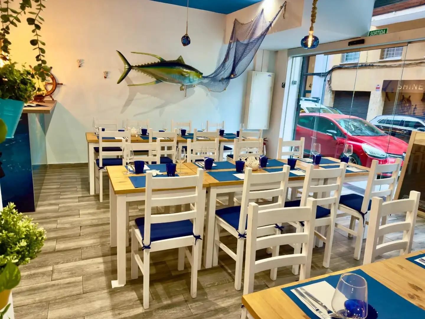 Business premises for transfer in Centre