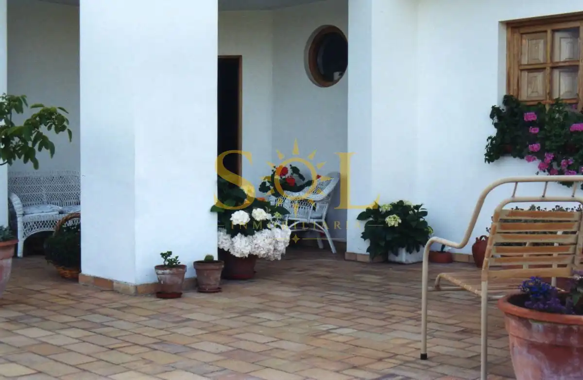 Terrassa de Casa o xalet en venda en Pravia amb Calefacció i Jardí privat