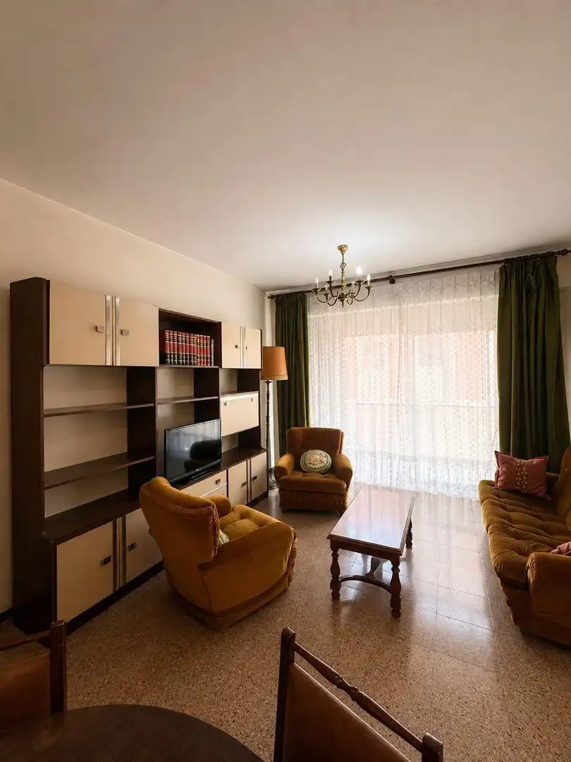 Sala d'estar de Pis en venda en Las Palmas de Gran Canaria amb Balcó