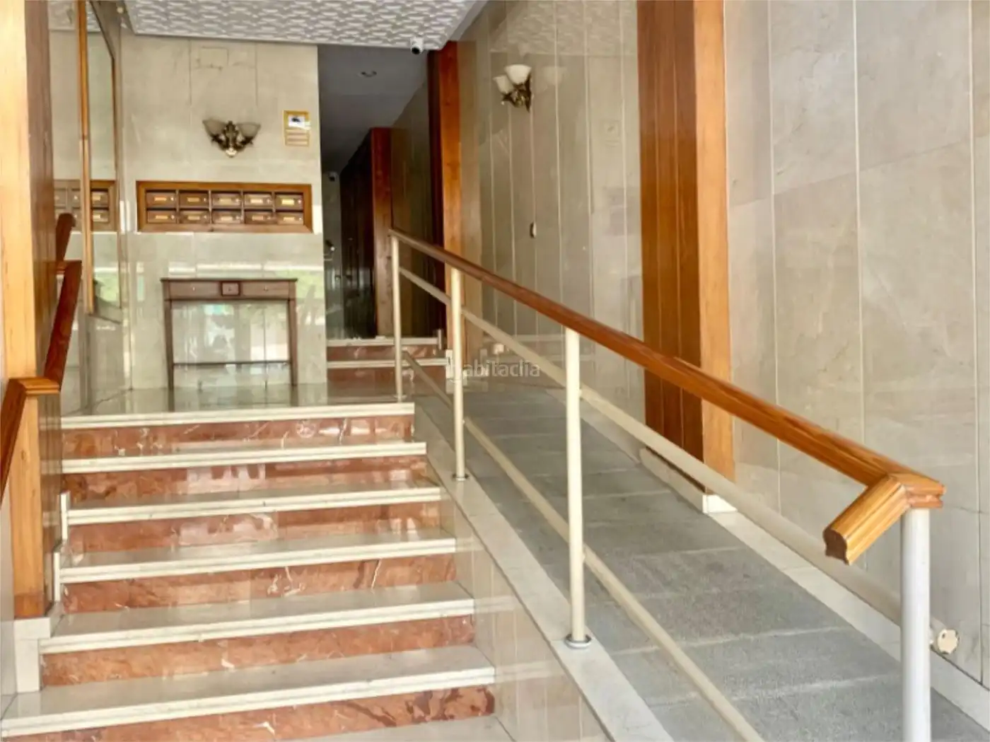Wohnung mit Aufzug zum Verkauf in Avenida Santa Marina 5A, imagen 3