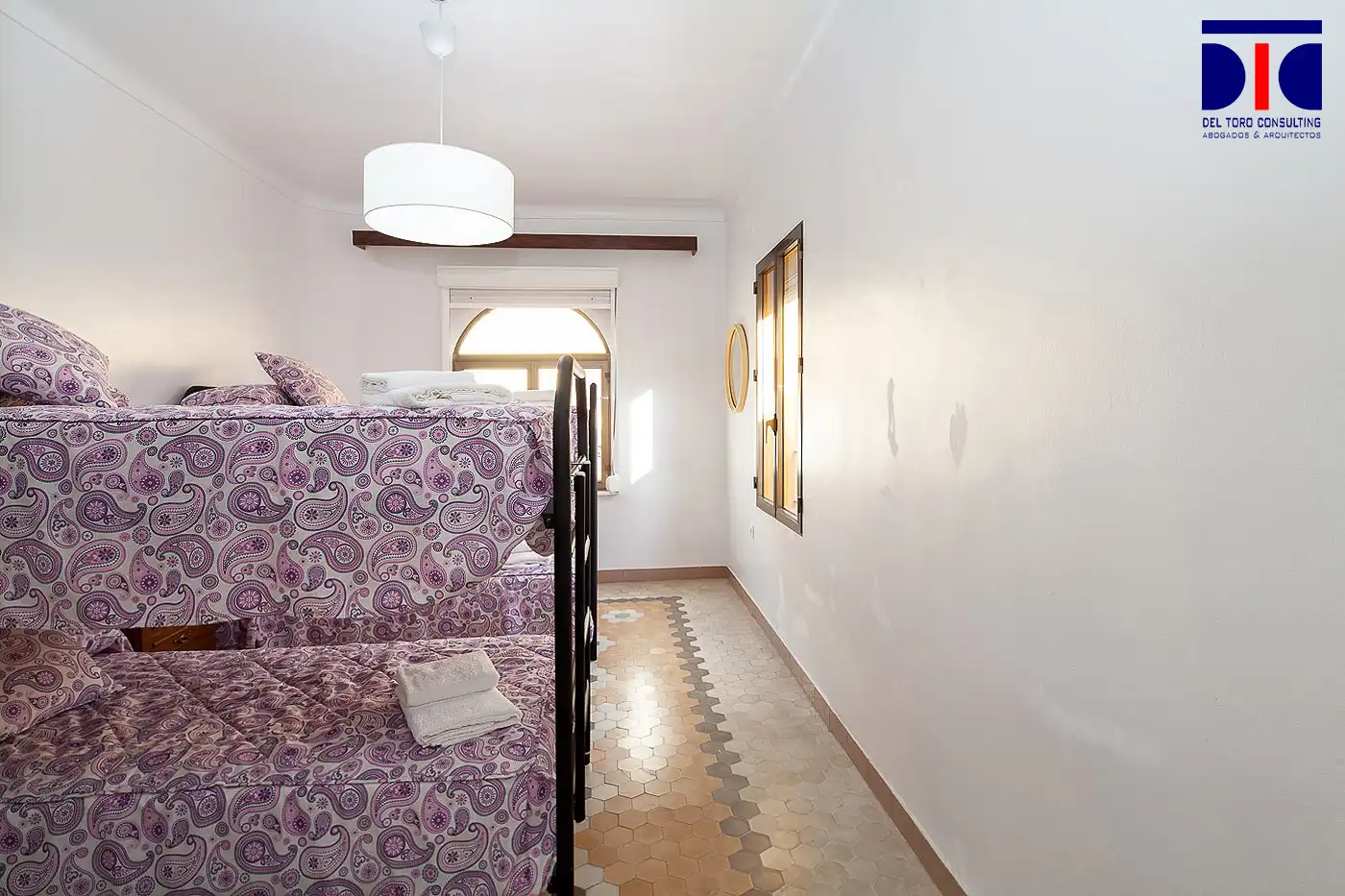 Bedroom of Detached homes for sale in Sevilla  with Air Conditioner, Heating and Furnished
