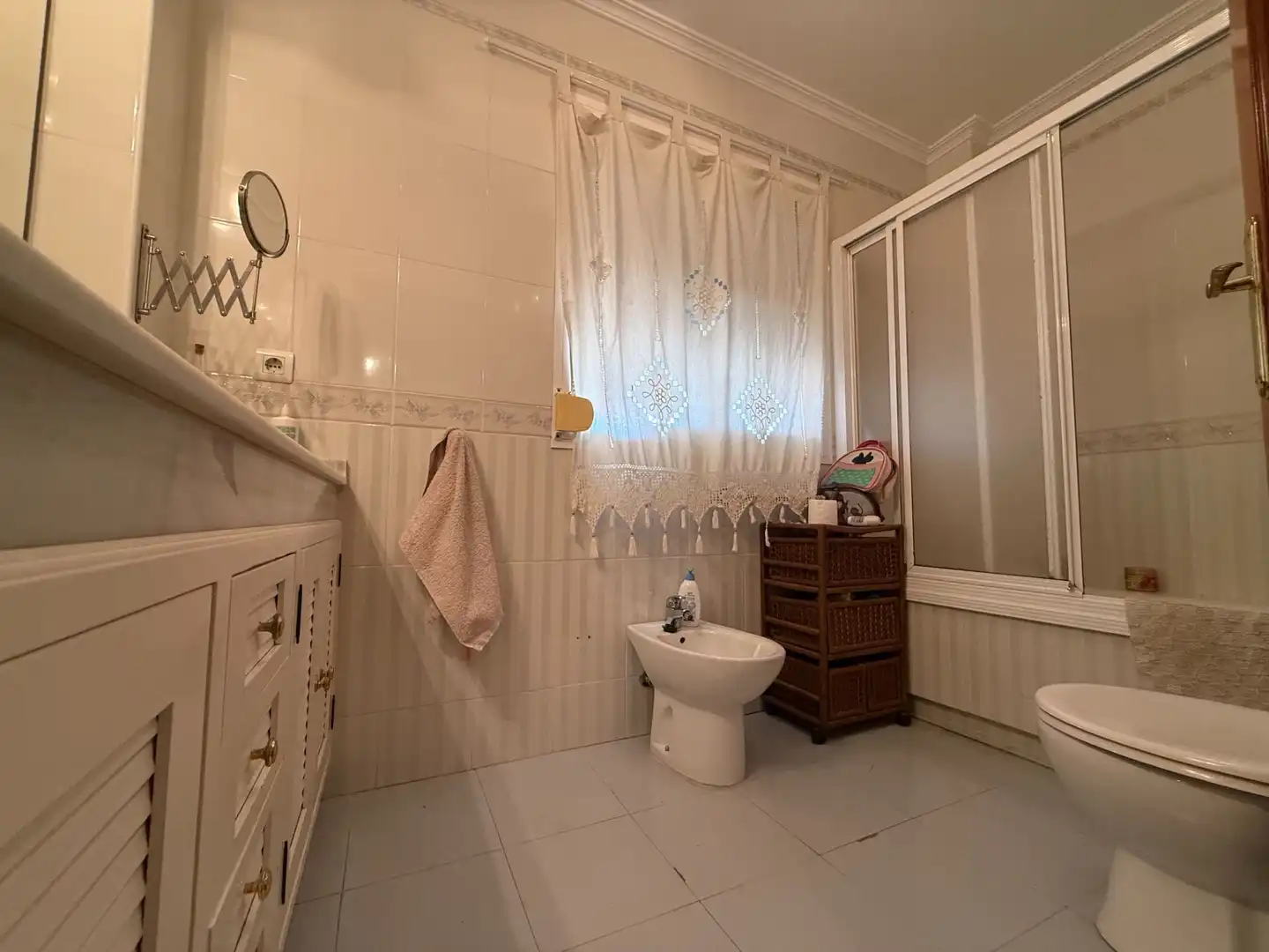Baño de Casa adosada en venta en Aljaraque con Aire acondicionado, Terraza y Piscina comunitaria