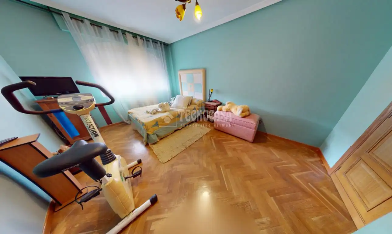 Schlafzimmer von Einfamilien-Reihenhaus zum Verkauf in Leganés mit Heizung, Parkett und Terrasse