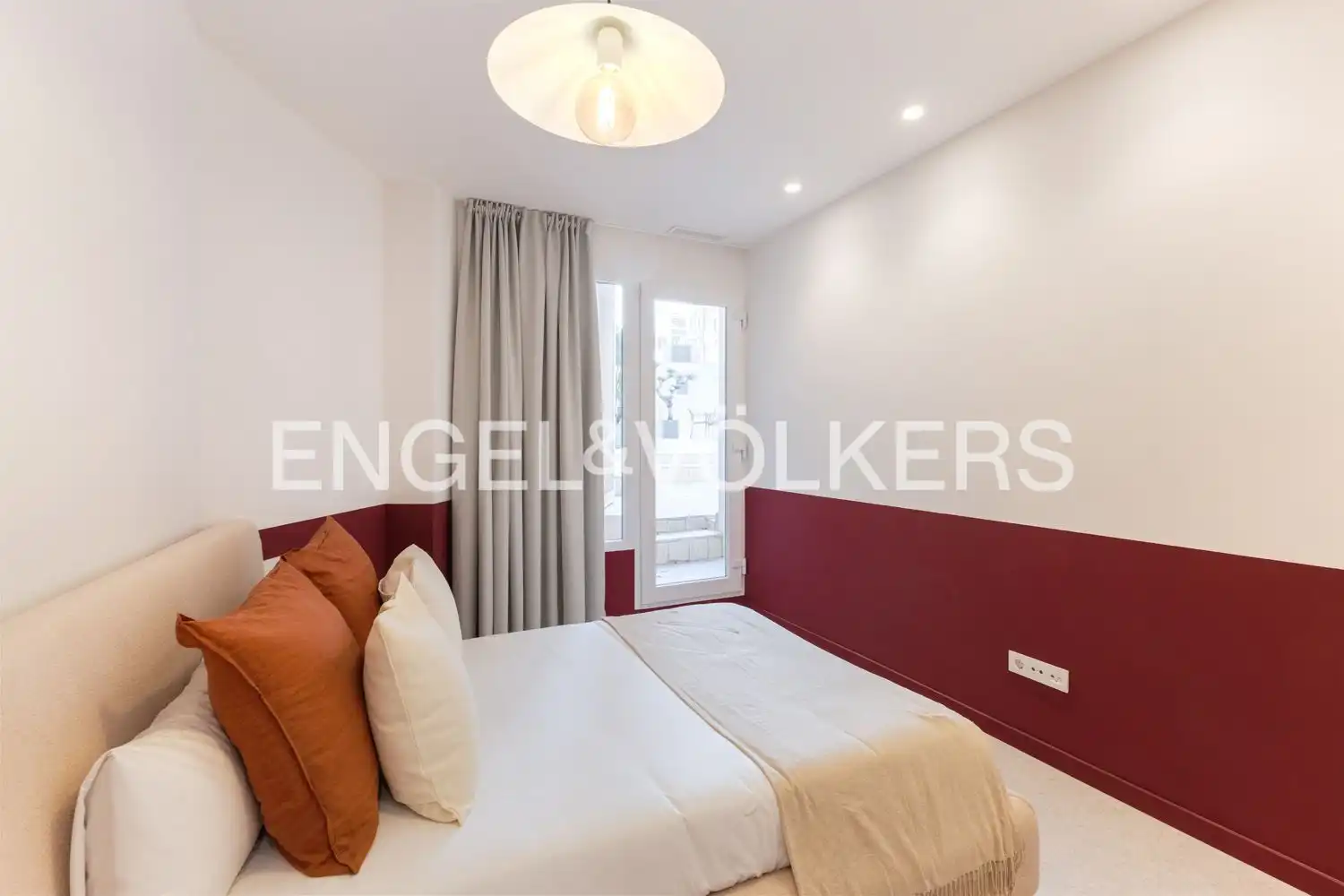 Habitación de Piso en venta en Valencia con Aire acondicionado, Calefacción y Jardín privado