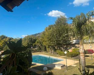 Jardí de Casa adosada en venda en Marbella amb Aire condicionat, Terrassa i Piscina