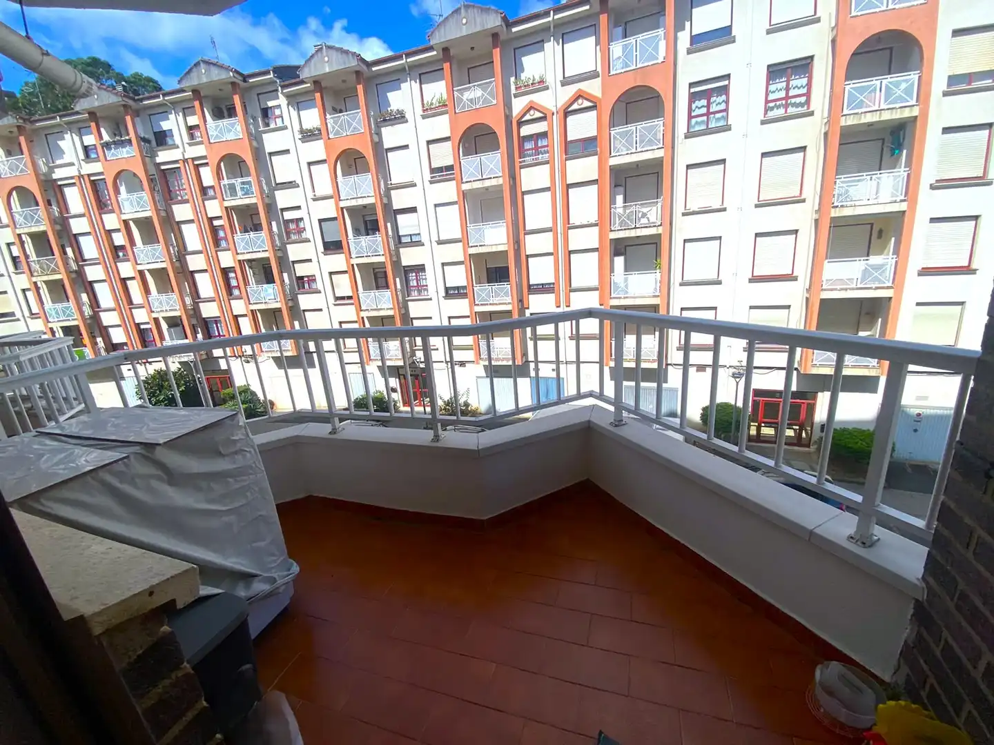 Balcony of Flat for sale in Castro-Urdiales  with Heating, Private garden and Parquet flooring
