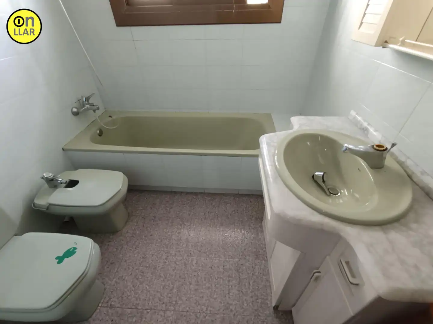 Badezimmer von Haus oder Chalet zum Verkauf in Sant Fost de Campsentelles mit Privatgarten, Terrasse und Abstellraum