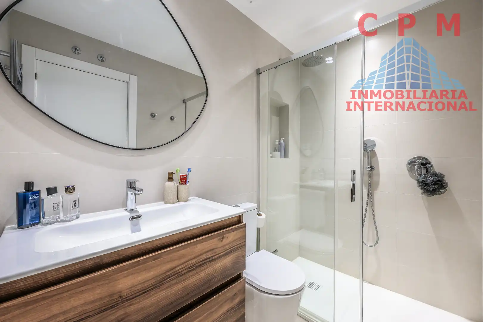 Baño de Piso de alquiler en Madrid con Aire acondicionado, Calefacción y Parquet
