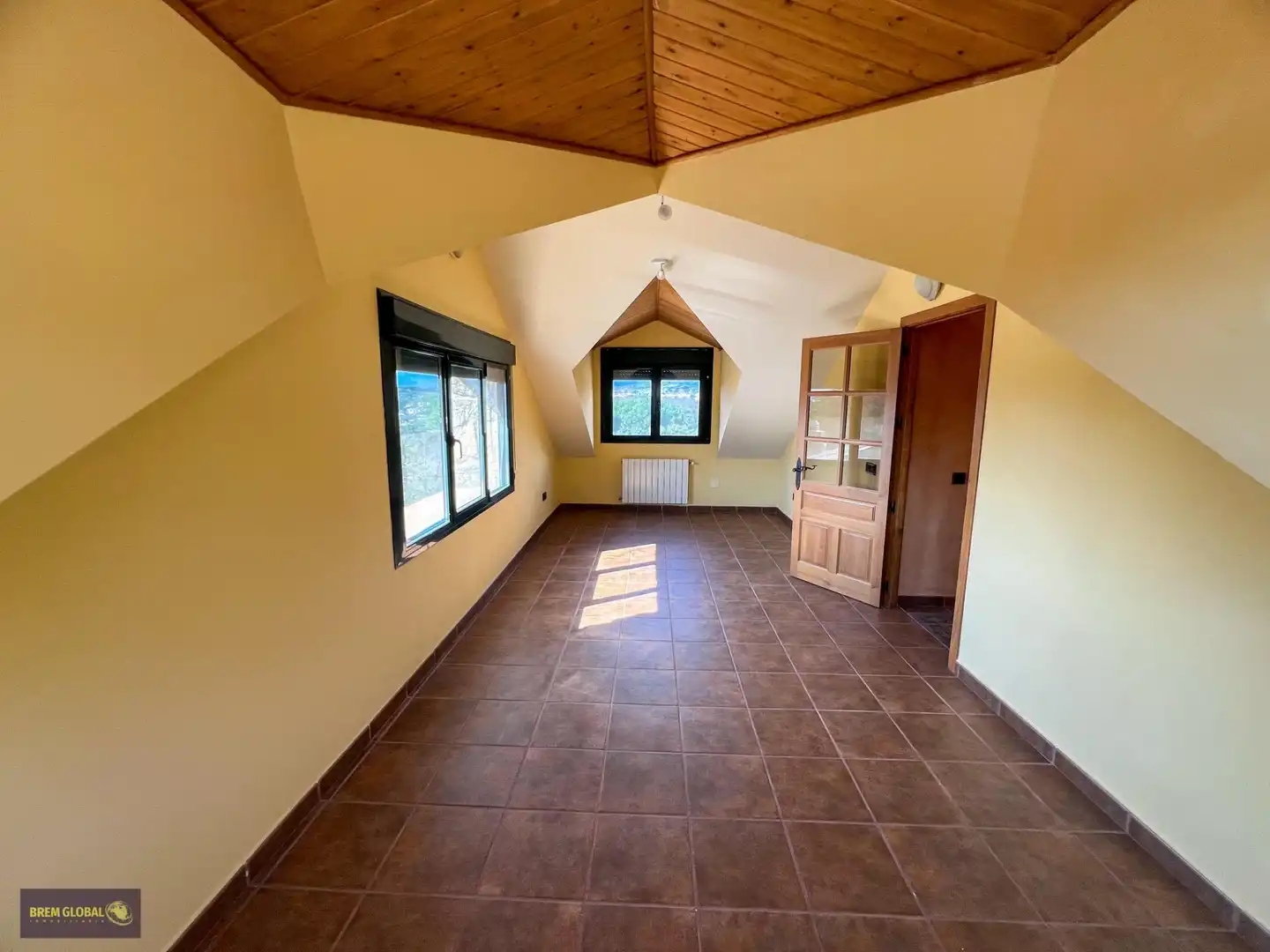 Houses for sale in Navalafuente  with Heating, Private garden and Storage room