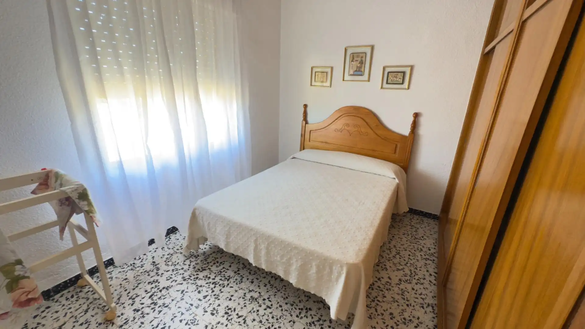 Dormitori de Finca rústica en venda en Gibraleón amb Aire condicionat, Jardí privat i Terrassa