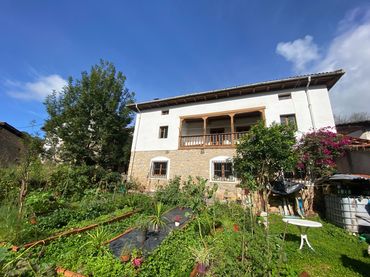 Casa en venta en Llenín