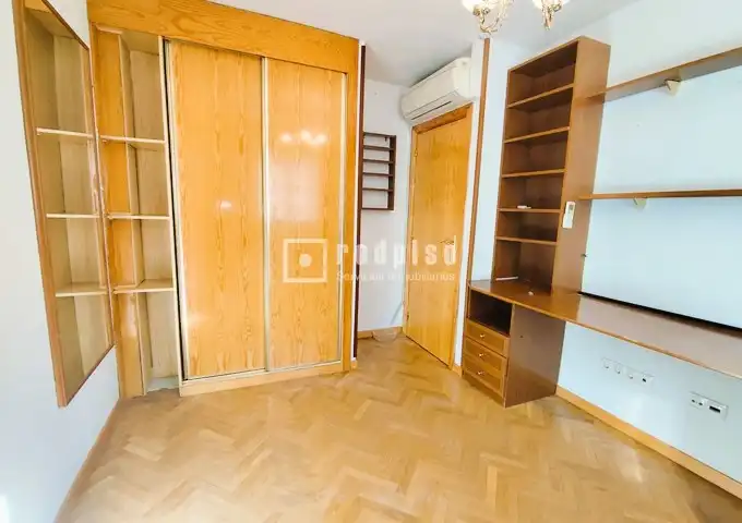 Bedroom of Houses for rent in Guadalajara  with Air Conditioner, Heating and Private garden