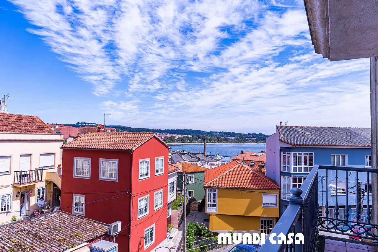 Vista exterior de Apartamento en venta en Boiro, A Coruña