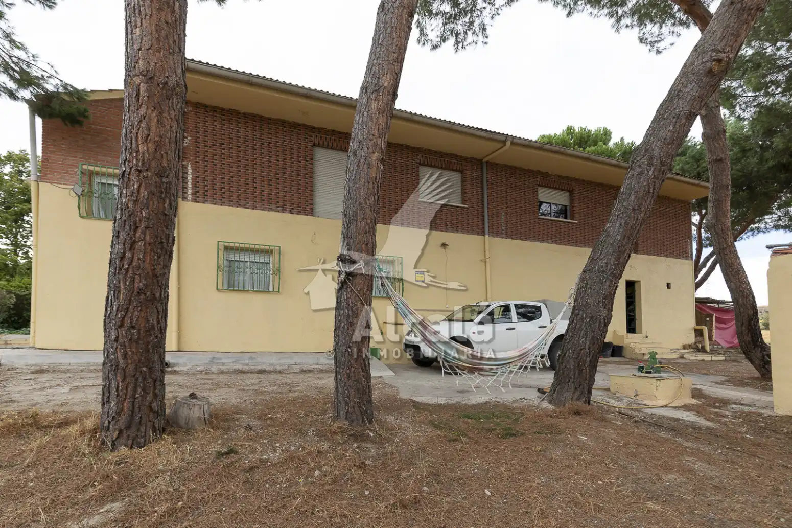Außenansicht von Haus oder Chalet zum Verkauf in El Molar (Madrid) mit Schwimmbad