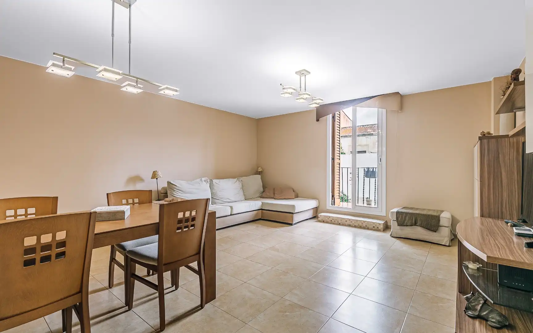 Appartamento con terrazza in vendita a Alba, imagen 2