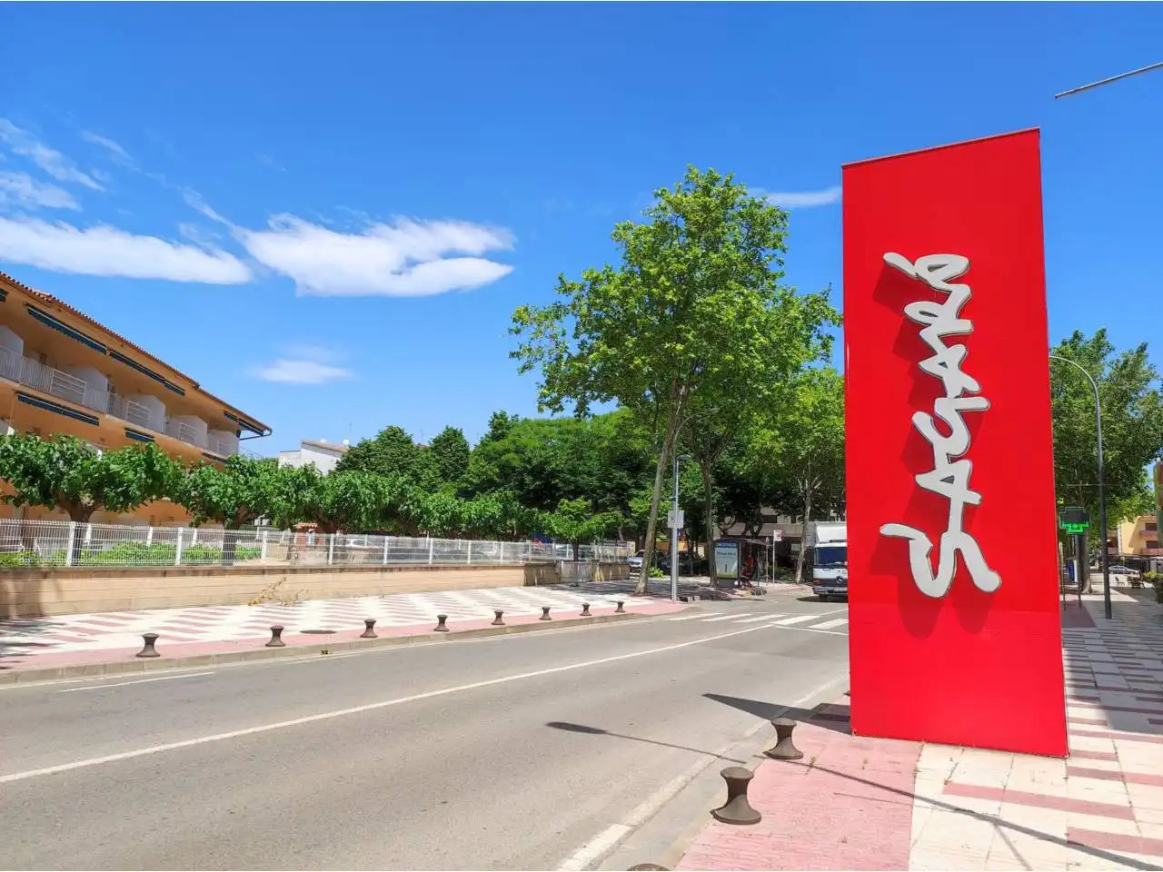 Mixto residencial en venta en Avenida Platja d´Aro, imagen 3