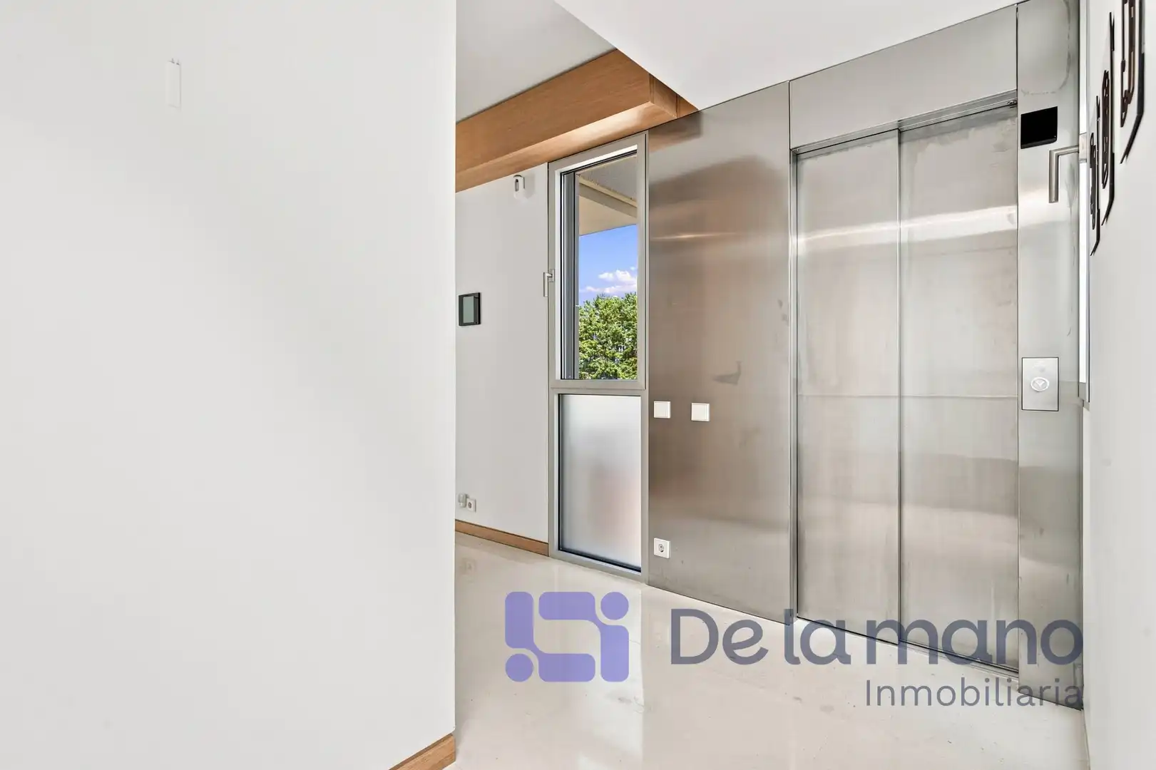 Houses for sale in Madrid  with Air Conditioner, Heating and Private garden