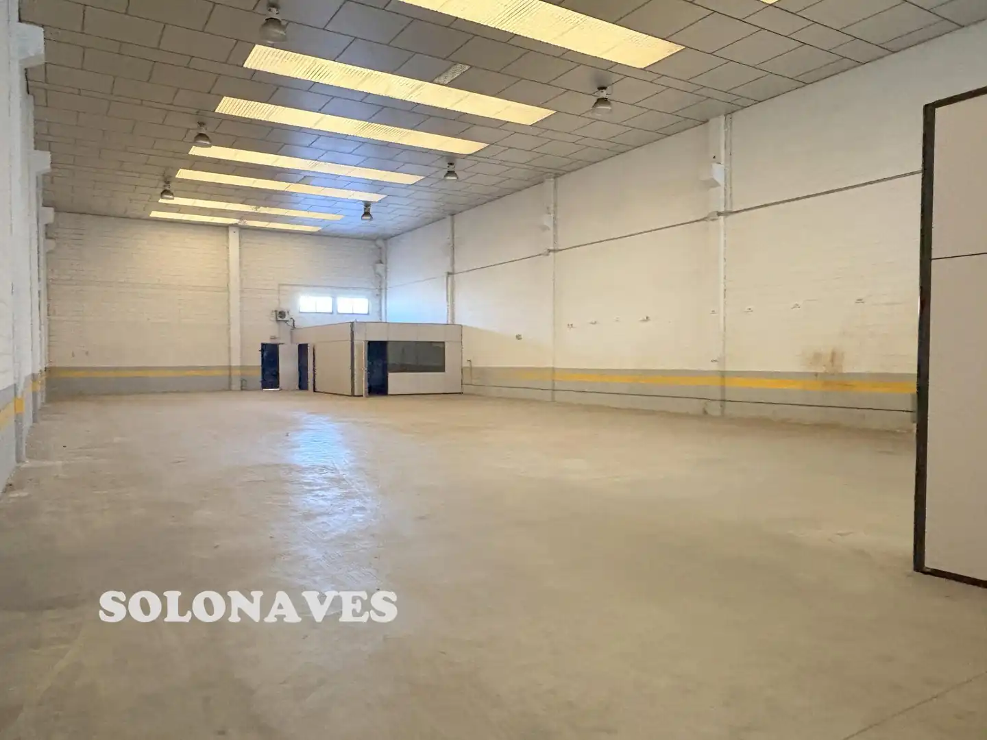 Fabrikhallen zur Miete in Zaragoza