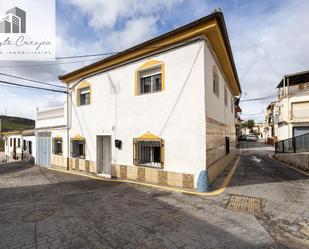 Vista exterior de Casa o xalet en venda en Calicasas amb Terrassa i Balcó