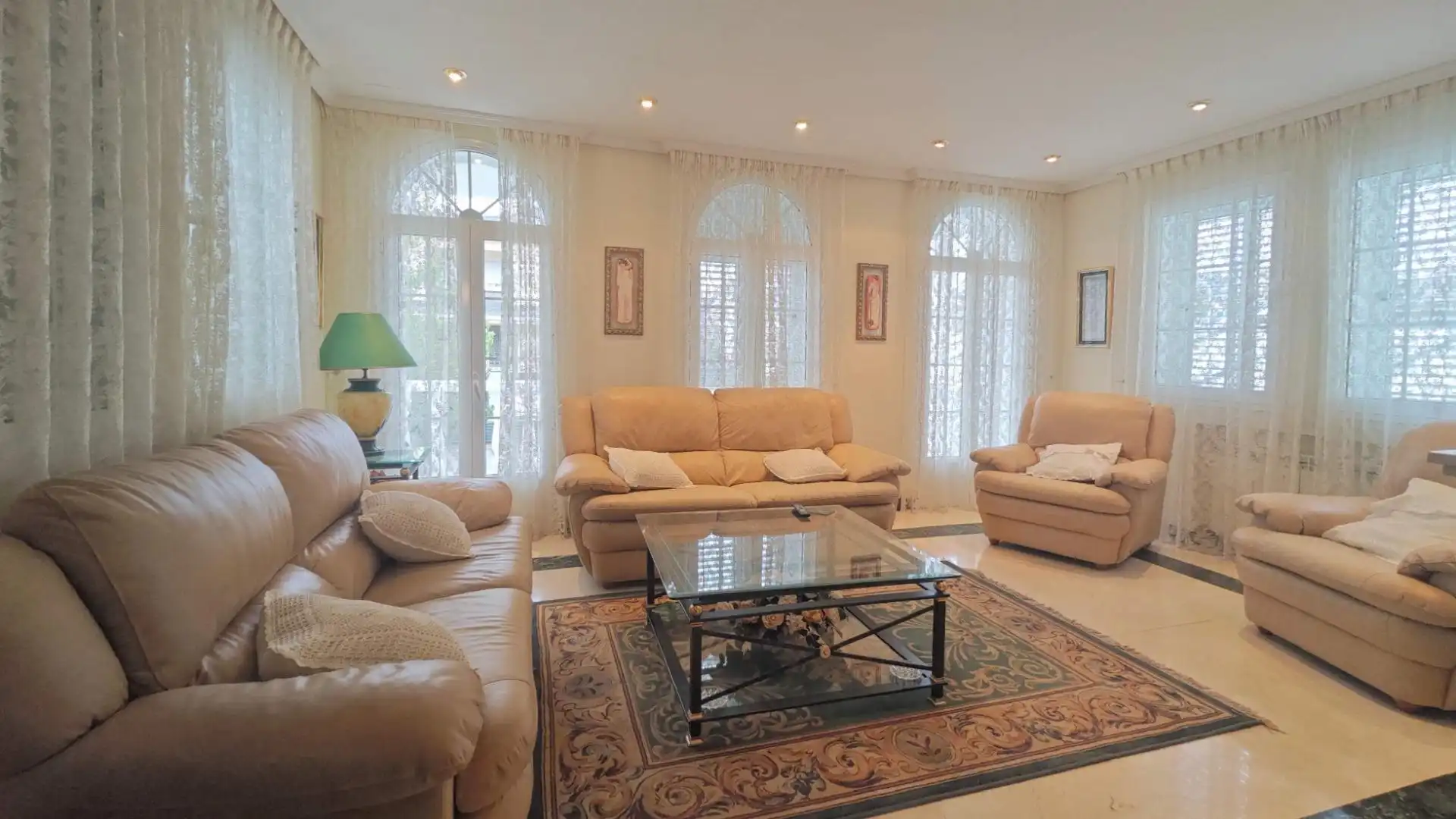 Sala d'estar de Casa o xalet en venda en Guadarrama amb Calefacció, Jardí privat i Terrassa
