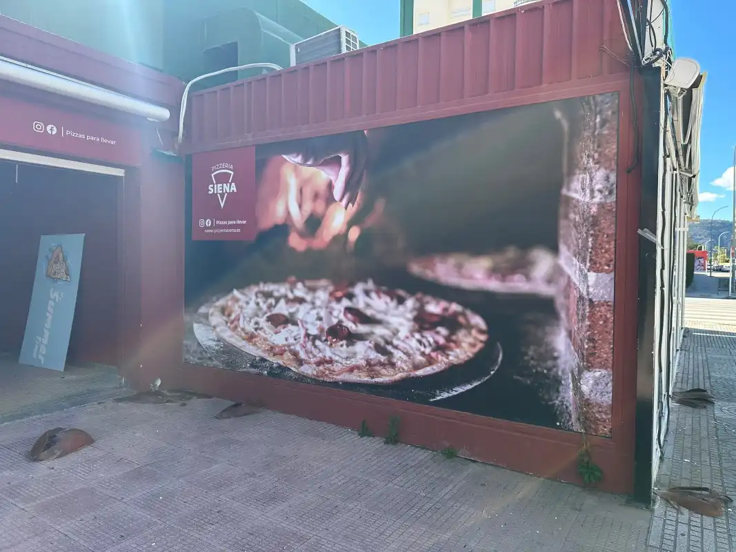 Local de alquiler en Gandia con Terraza y Alarma