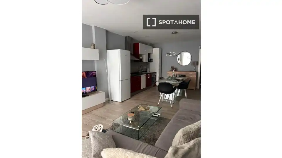 Vista exterior de Apartamento para compartir en Madrid con Aire acondicionado, Calefacción y Terraza