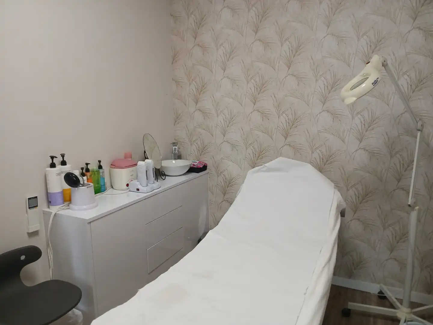 Bathroom of Commercial properties for rent in Puçol  with Air Conditioner and Furnished