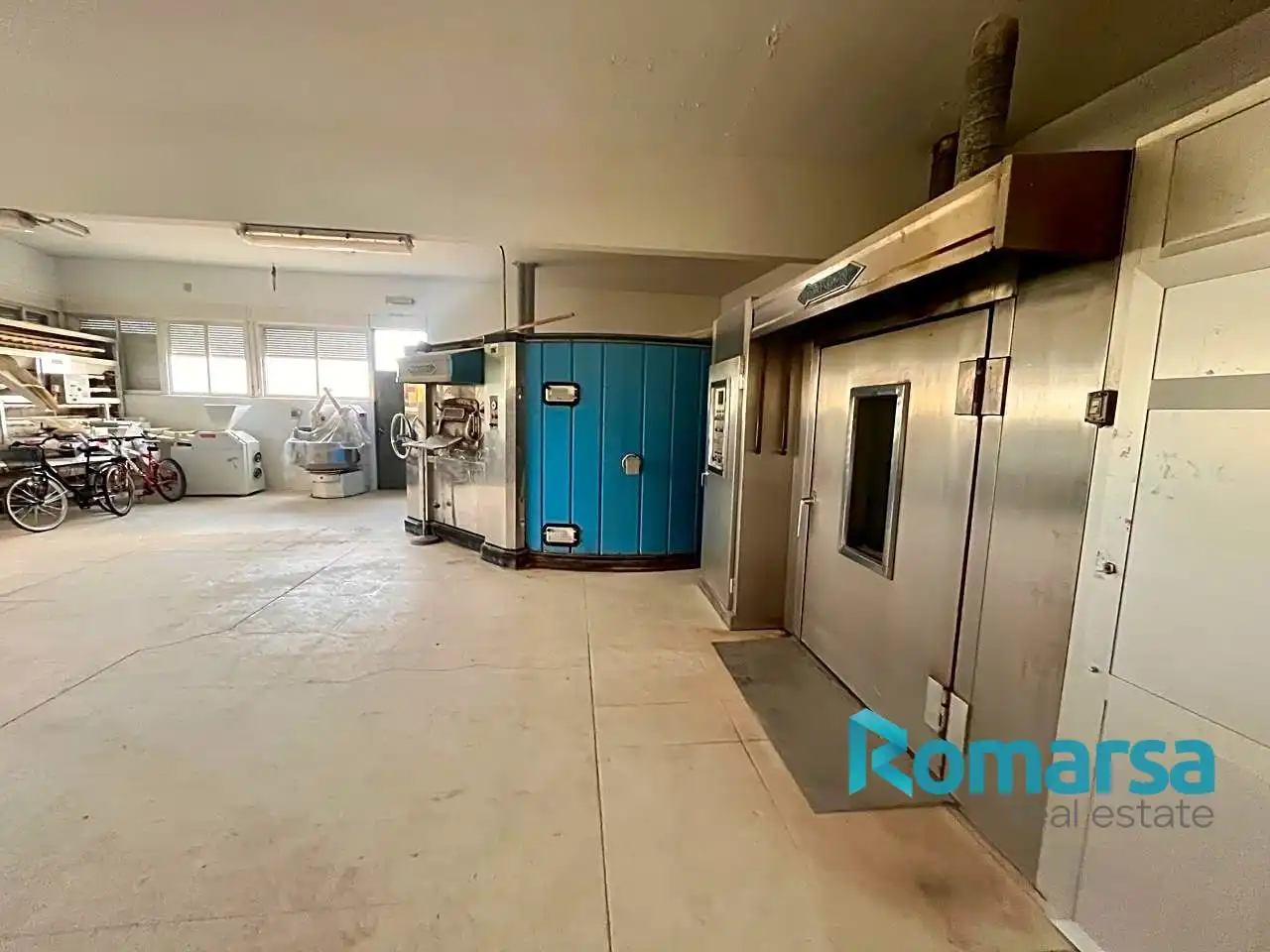 Local en venta en De Piedrahita, Muñogalindo