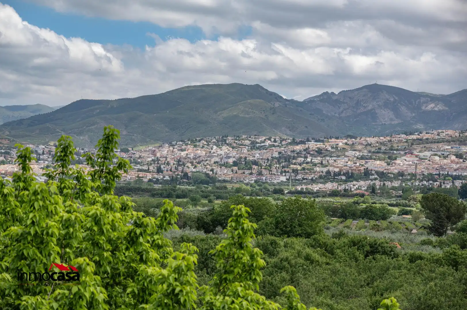 Außenansicht von Wohnung zum Verkauf in Ogíjares mit Terrasse