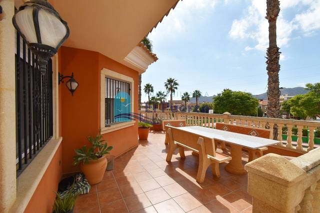 Casa-chalet en Venta en Mazarrón Casco Urbano