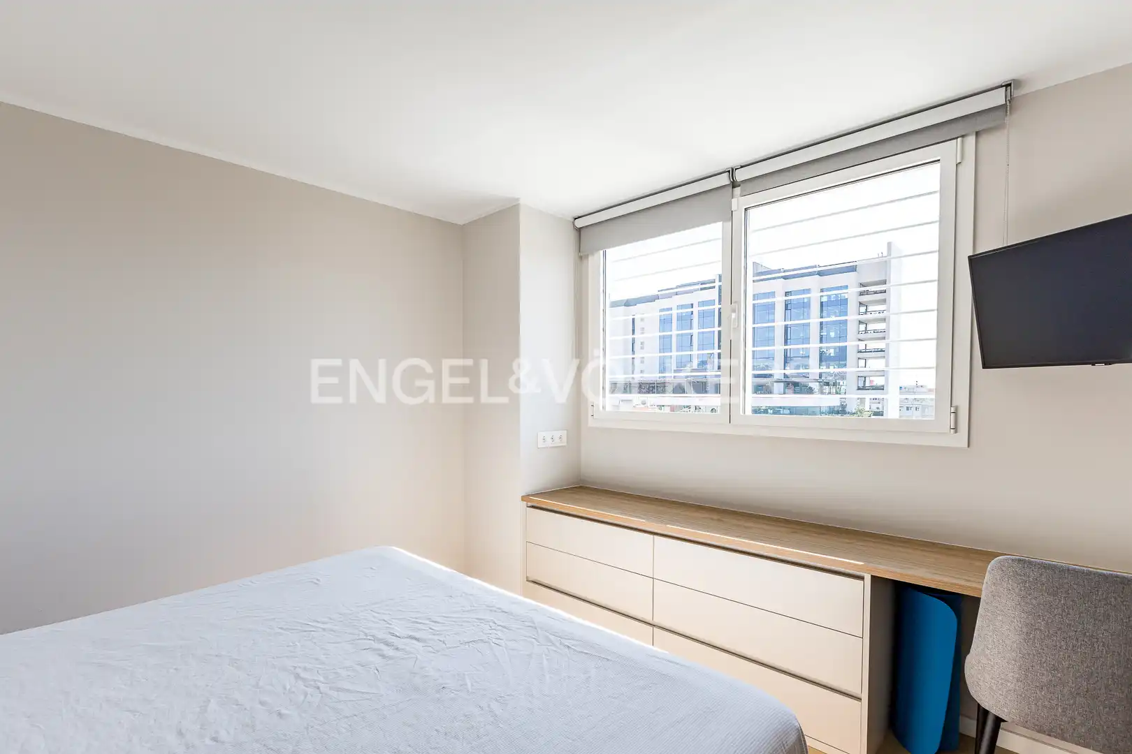 Bedroom of Attic for sale in Barcelona  with Air Conditioner, Heating and Private garden