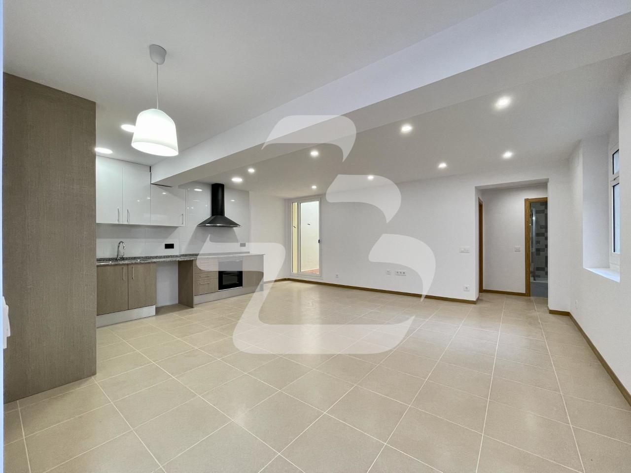 Study to rent in de la Mare de Déu de Montserrat, El Guinardó