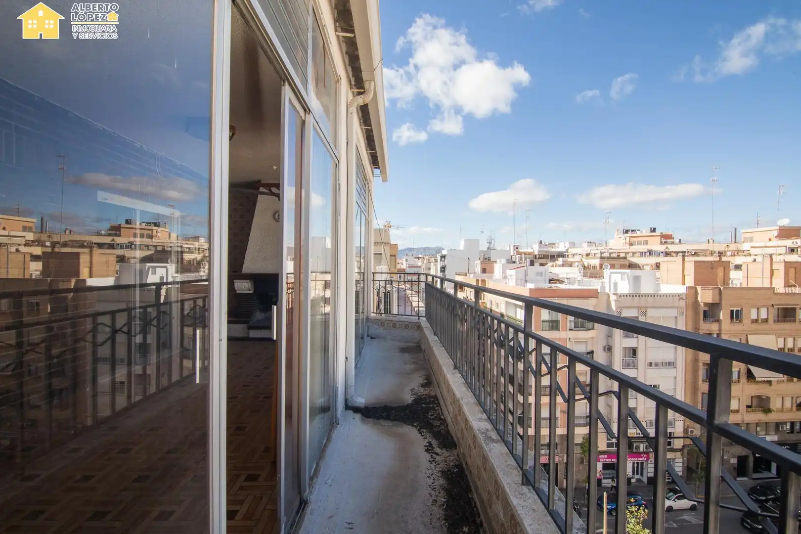 Terraza de Ático en venta en Elche / Elx con Terraza y Balcón