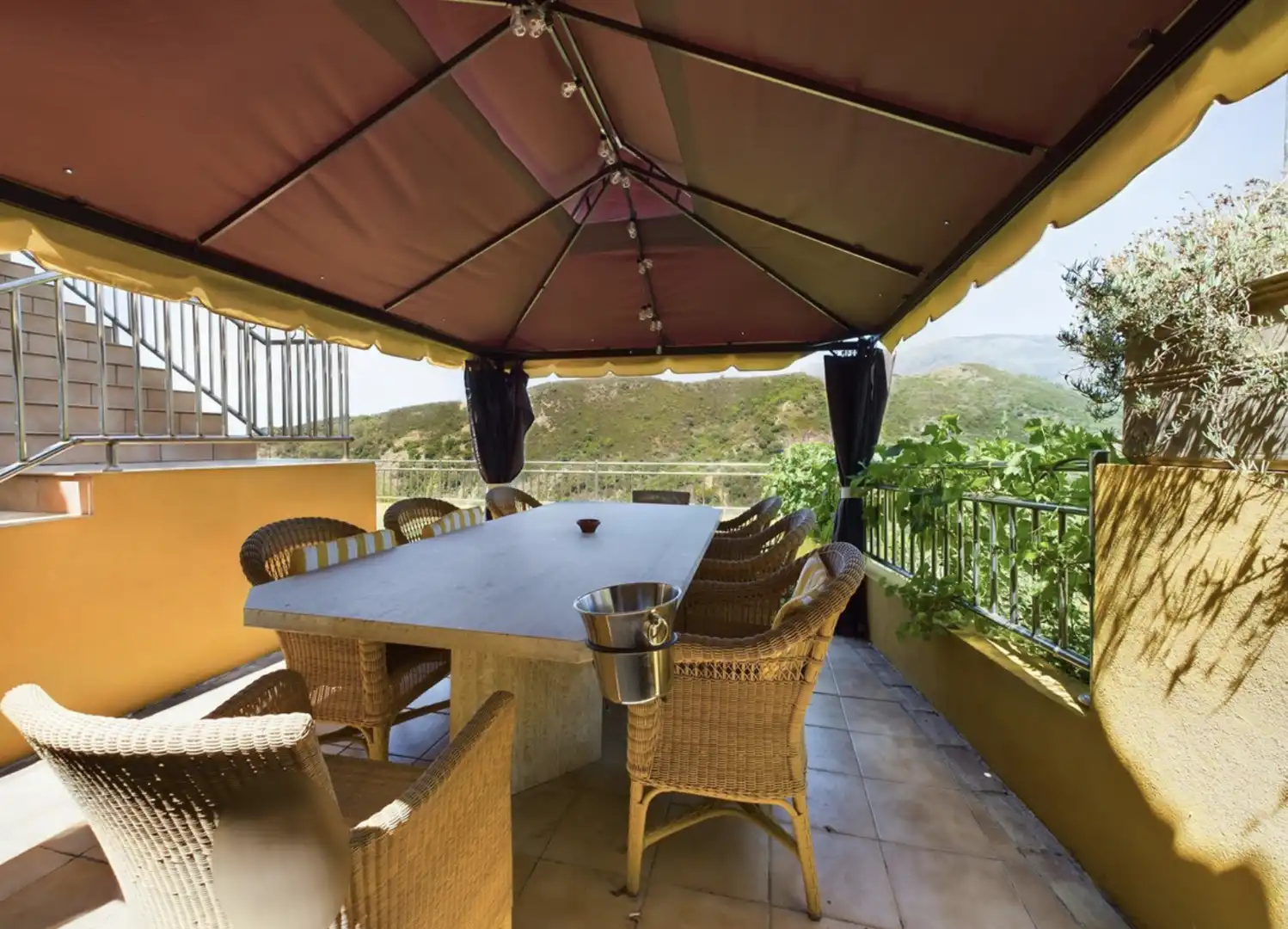 Villa con terrazza in vendita a Altos de Estepona, imagen 23