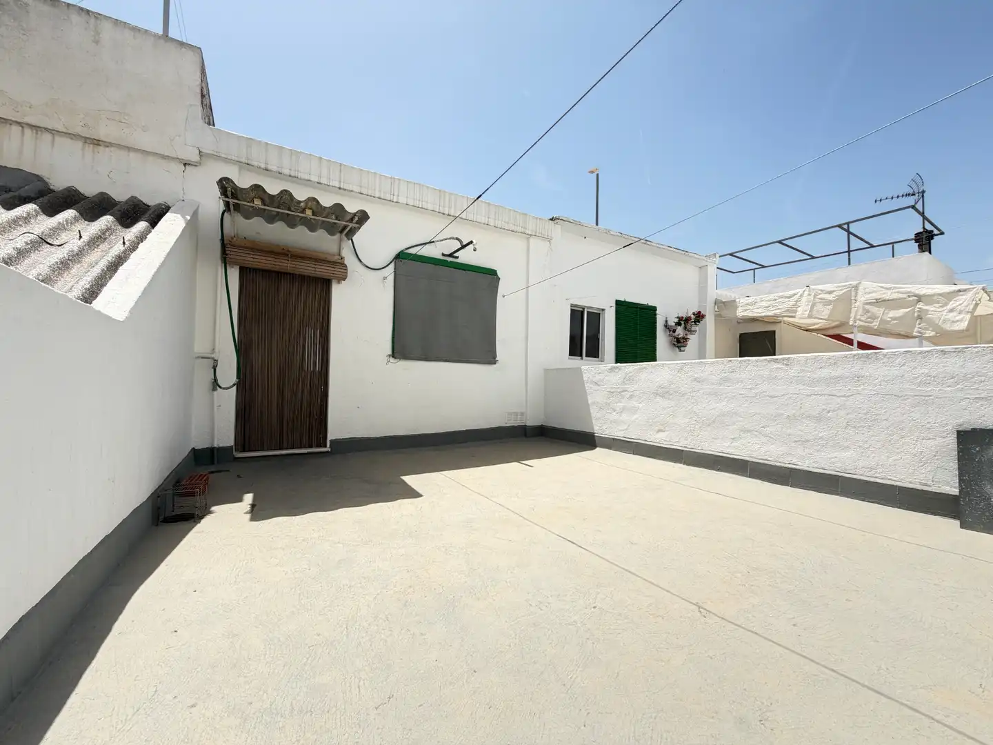 Vista exterior de Piso en venta en Carlet con Terraza, Trastero y Amueblado