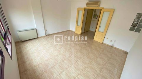Foto 3 de Piso en venta en Parque Europa - Los Pitufos, Pinto