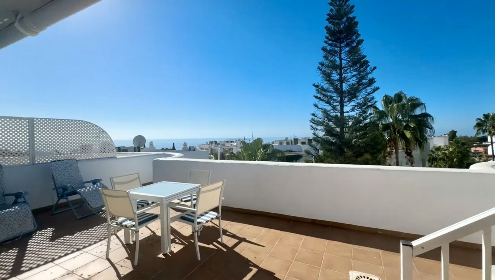 Terrassa de Àtic en venda en Marbella amb Aire condicionat, Moblat i Forn