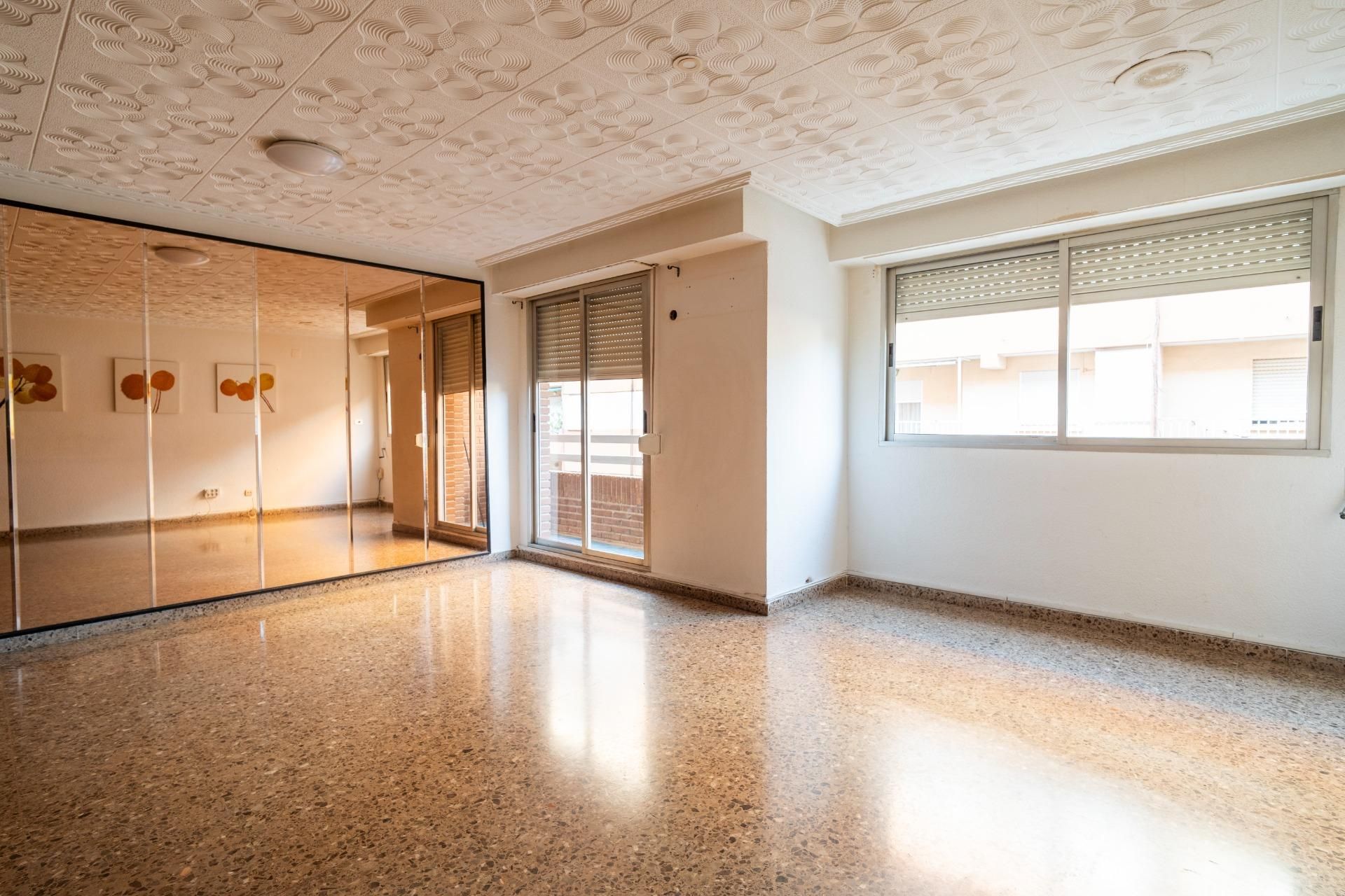 Dormitori de Pis en venda en Mislata amb Balcó