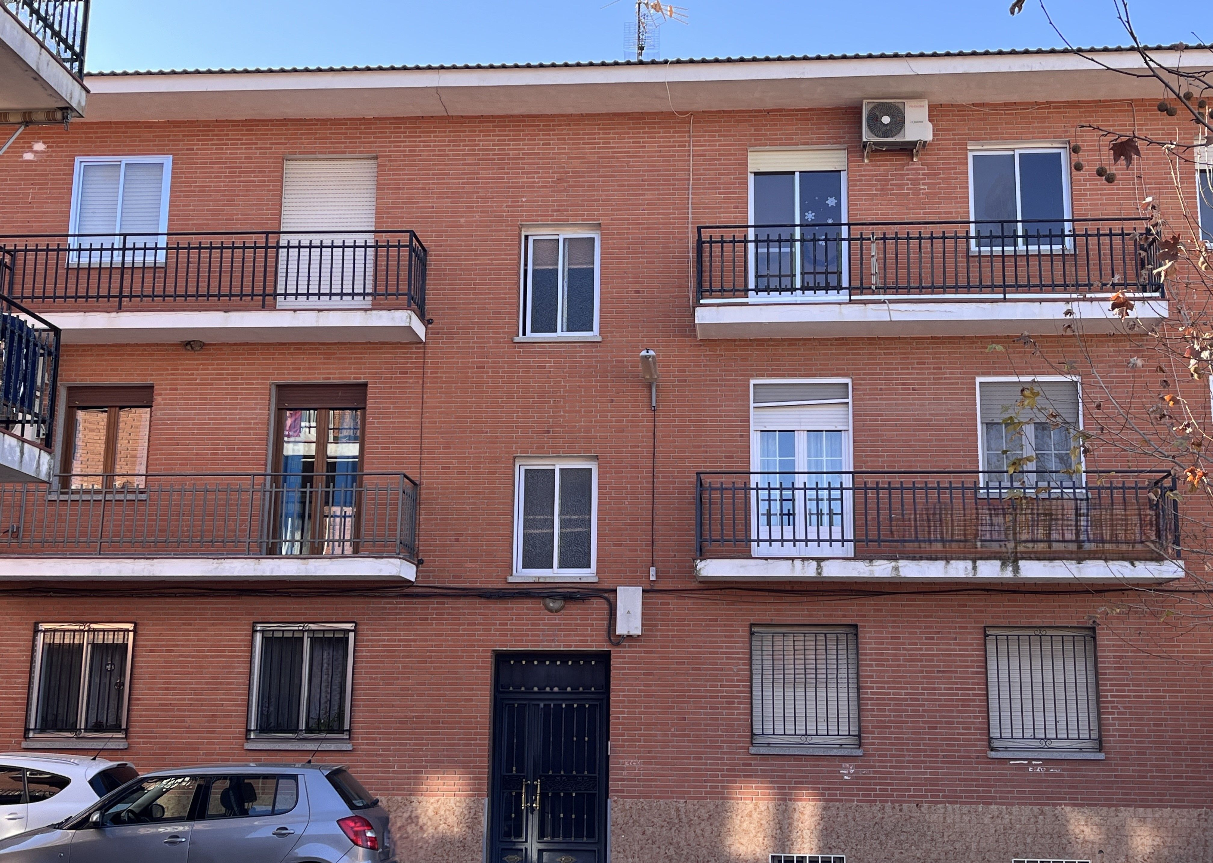 Außenansicht von Wohnung zum verkauf in Portillo de Toledo mit Klimaanlage, Terrasse und Abstellraum