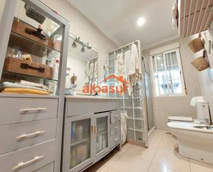 Bathroom of Flat for sale in  Córdoba Capital  with Terrace and Storage room