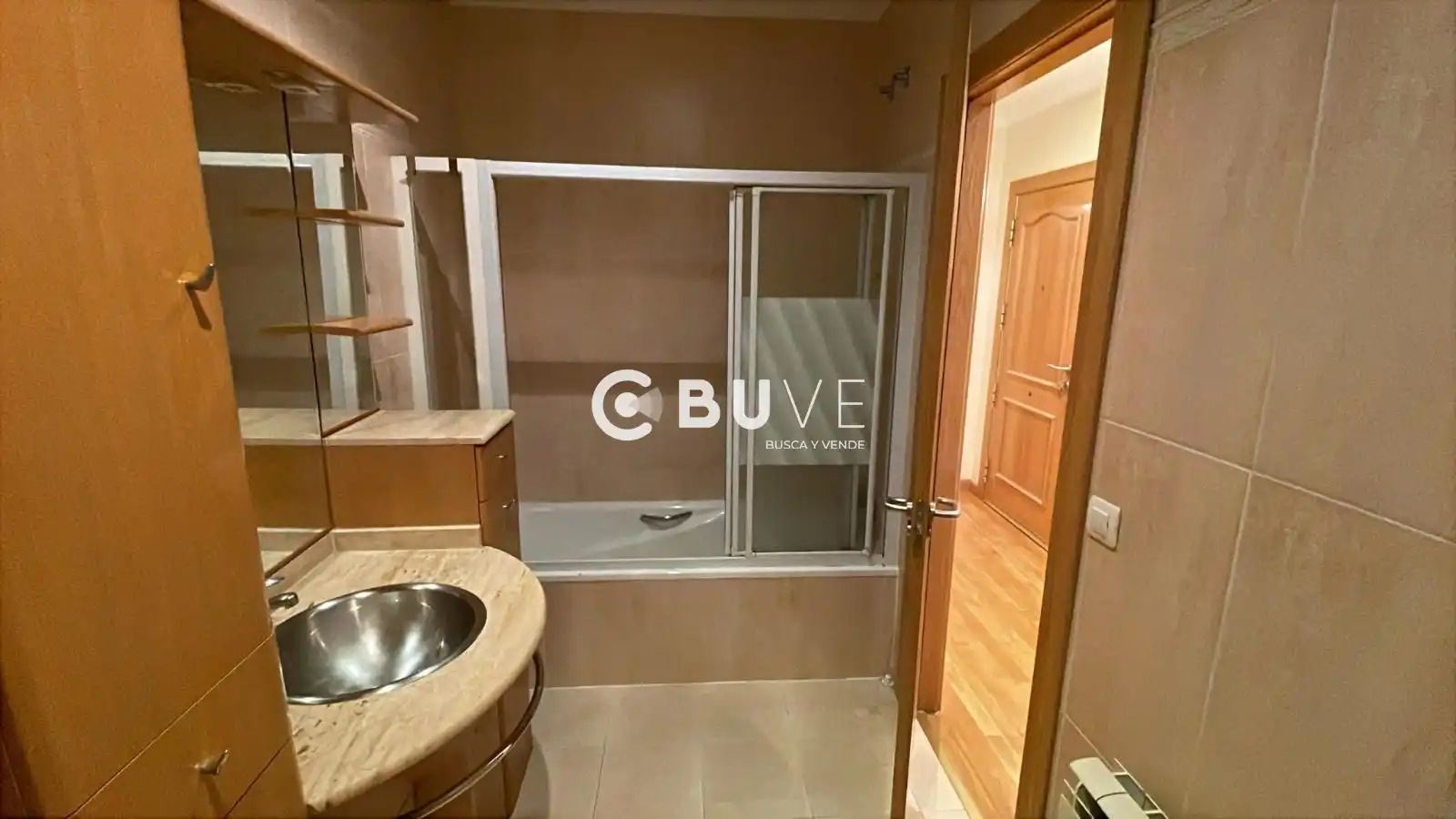 Baño de Piso de alquiler en Valladolid con Calefacción, Terraza y Amueblado