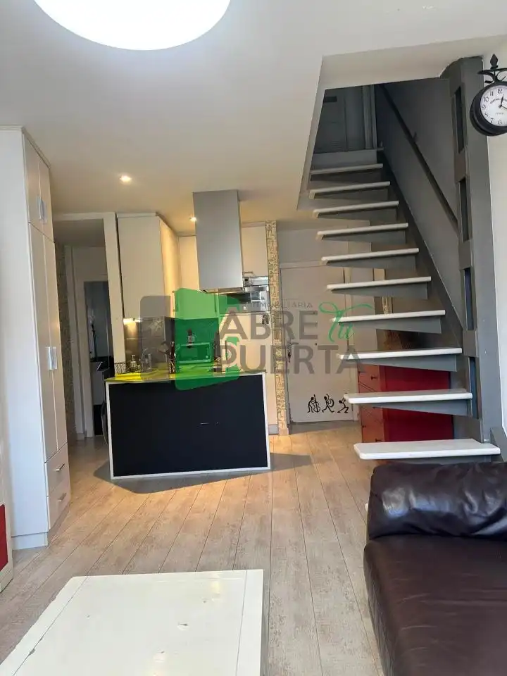 Cocina de Dúplex de alquiler en Ourense Capital  con Calefacción y Terraza